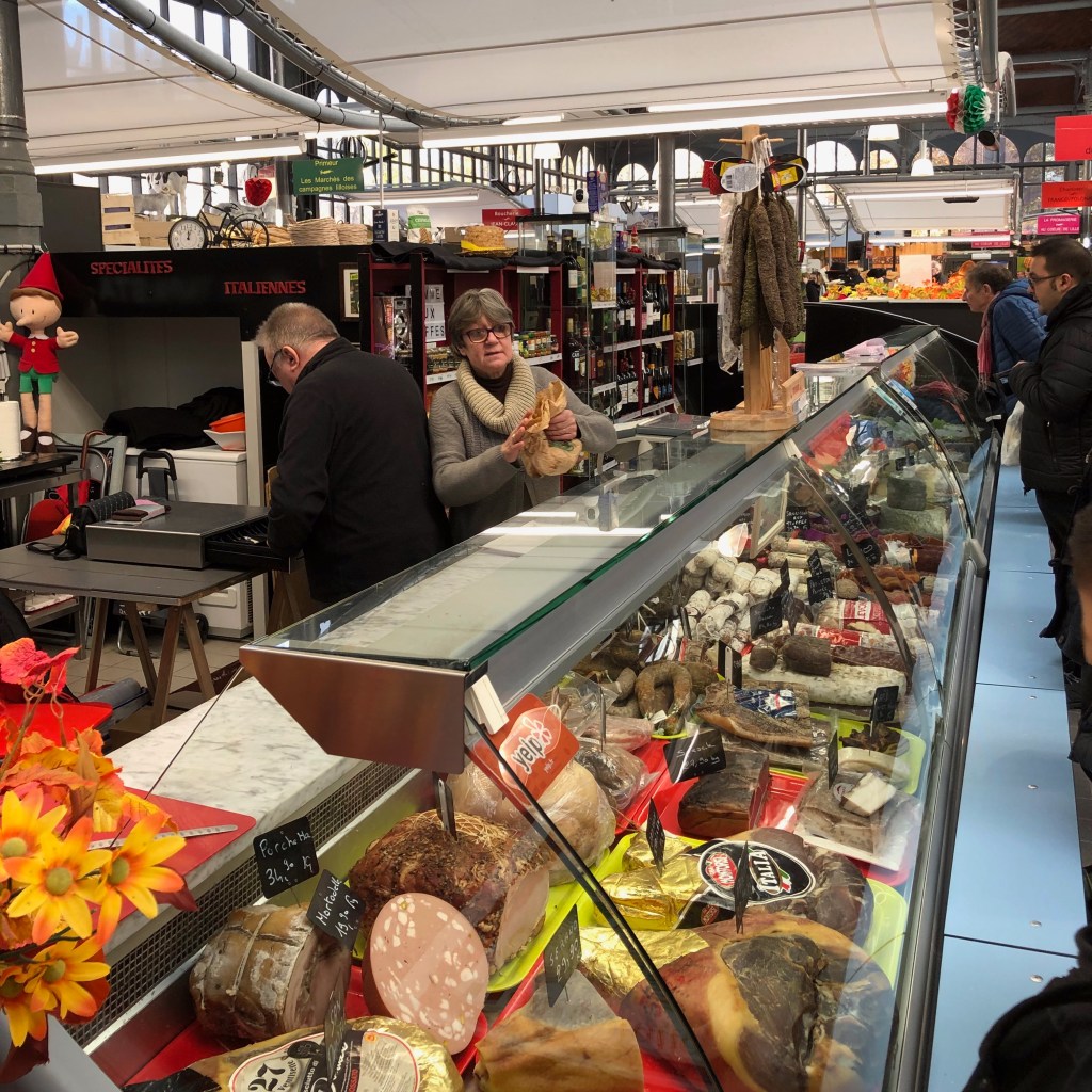 marche de wazemmes, italian food market, lille food market, Maserati grand tour